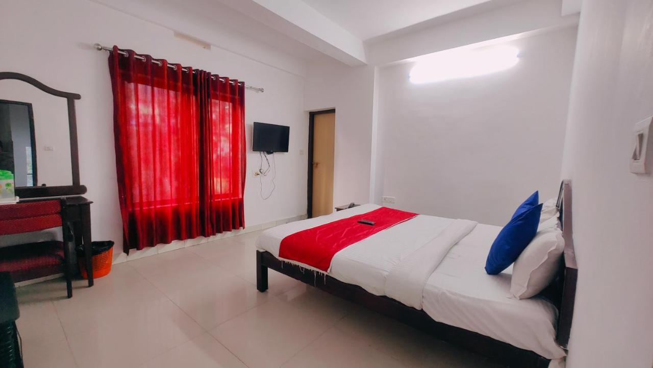 蒙纳 鲁米诺卡西卡旅馆酒店 外观 照片
